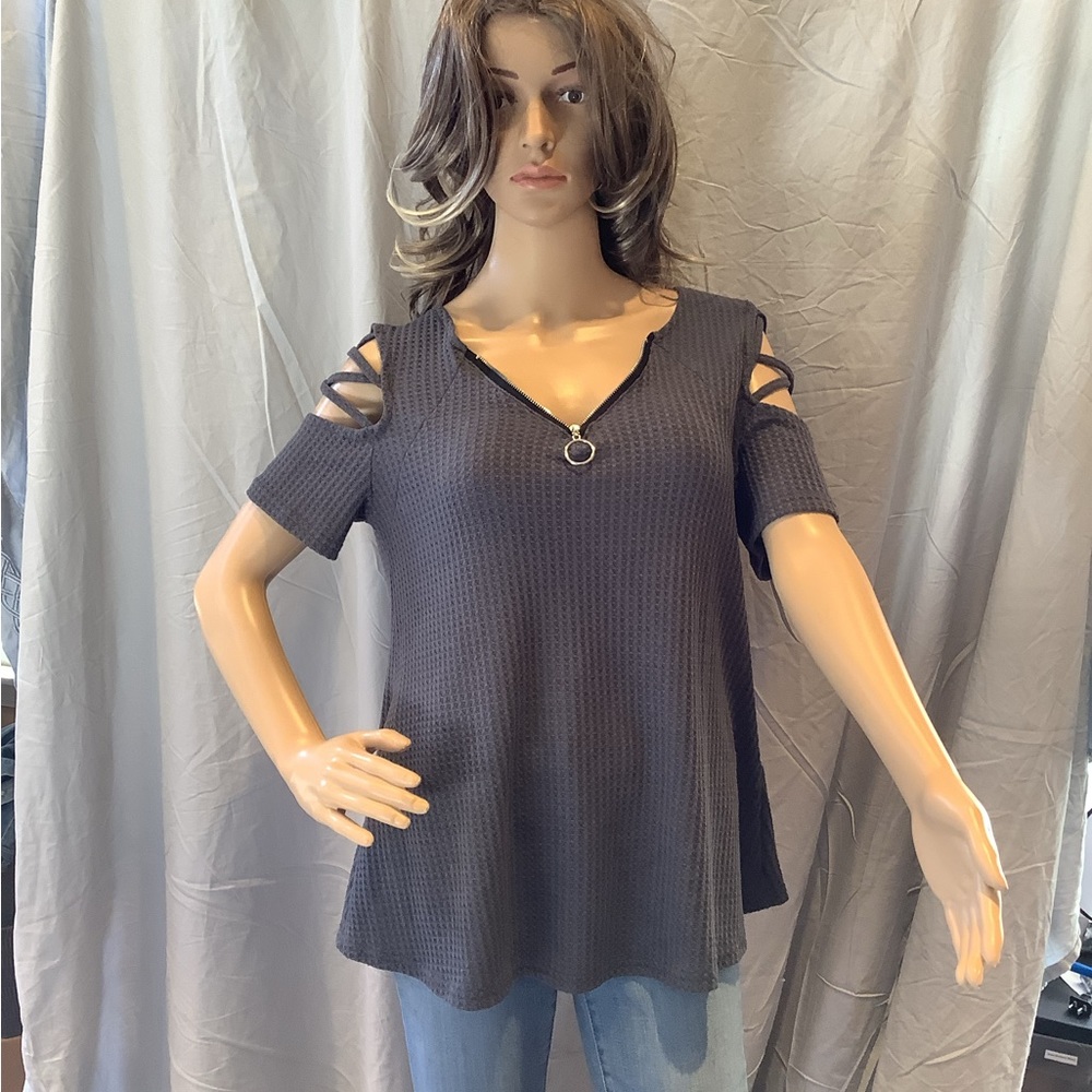 NWOT - Lovely Cold Shoulder Blouse